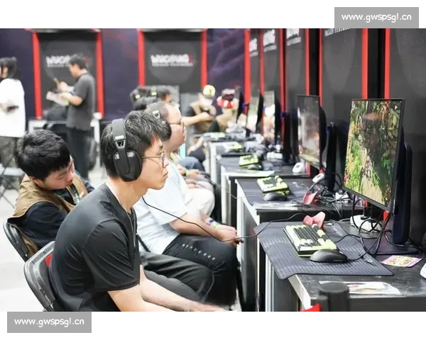 电竞直播官方网站：实时赛事精彩呈现，带你体验极致竞技快感